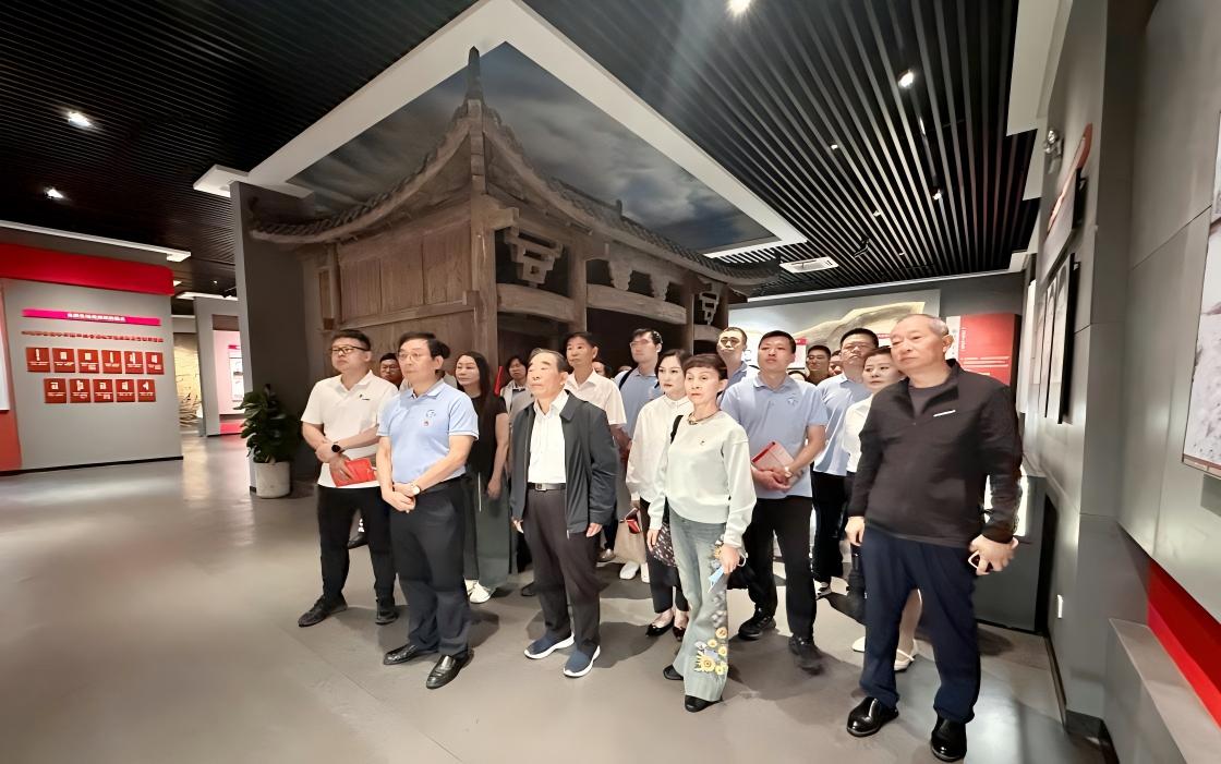 重温党史守初心 凝聚合力促发展 ——总会与省电力协会共同举办主题党日活动